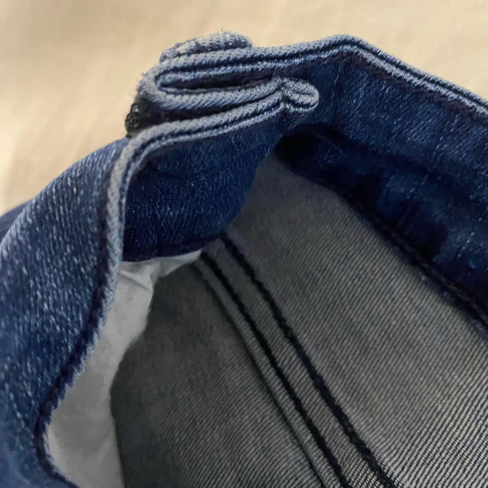 Classic Blue Women's Jeans - Picture 6 of 8